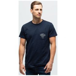 Timberland Koszulka Ss Workwear Tee , granatowy, rozmiar M. Niebieskie koszulki męskie Timberland, m, z nadrukiem, z bawełny, klasyczne, z klasycznym kołnierzykiem, bez rękawów. W wyprzedaży za 143,99 zł.