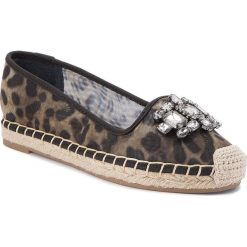Espadryle GUESS - Gill4 FLGI42 FAP14 LEOPA. Czarne espadryle damskie Guess, na co dzień, z aplikacjami, ze skóry ekologicznej, bez obcasa, na płaskiej podeszwie, bez zapięcia. W wyprzedaży za 299,00 zł.