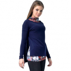 Zestaw w kolorze granatowym ze wzorem - top, sweter. Niebieskie swetry klasyczne damskie Lila Kass, xxs, z dekoltem w łódkę. W wyprzedaży za 249,95 zł.