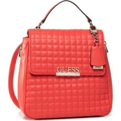 Plecak GUESS - Matrix (VG) HWVG77 40320 RED. Czerwone plecaki damskie Guess, z aplikacjami, ze skóry ekologicznej. Za 699,00 zł.