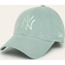 New Era - Czapka. Zielone czapki damskie New Era, z aplikacjami, z bawełny. Za 129,90 zł.