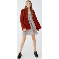 Sukienka babydoll w kratkę. Szare sukienki damskie marki Pull&Bear, w kratkę. Za 99,90 zł.