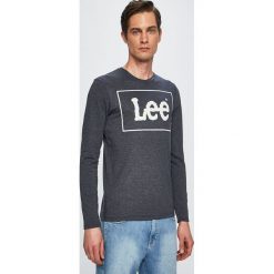 Lee - Top Tee Midnihgt. Niebieskie bluzki damskie Lee, m, z nadrukiem, z bawełny, z okrągłym kołnierzem. W wyprzedaży za 89,90 zł.