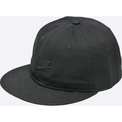 Nike Sportswear - Czapka. Czarne czapki męskie marki Nike Sportswear, z materiału. W wyprzedaży za 39,90 zł.