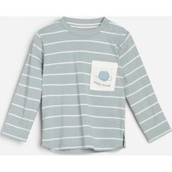Koszulka w paski -. Koszulki męskie Reserved, w paski, bez kołnierzyka, bez rękawów. Za 29,99 zł.
