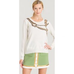 SWETER Liu Jo. Białe swetry damskie Liu Jo, s, z aplikacjami, z dzianiny, bez rękawów, bez kaptura. Za 539,40 zł.