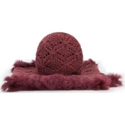 Komplet czapka + komin 87-SF-005-2. Brązowe czapki zimowe damskie marki Wittchen, na zimę, z dzianiny. Za 209,00 zł.
