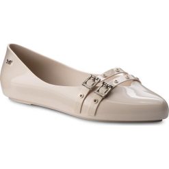 Baleriny ZAXY - Chic I Fem 82533 Beige 01319 BB285017 02064. Brązowe baleriny damskie Zaxy, bez wzorów, z tworzywa sztucznego, bez obcasa, bez zapięcia. W wyprzedaży za 149,00 zł.