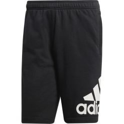 ADIDAS ESSENTIALS CHELSEA SHORTS > CD8268. Spodenki sportowe męskie Adidas, s, w paski, z bawełny, klasyczne. W wyprzedaży za 99,99 zł.
