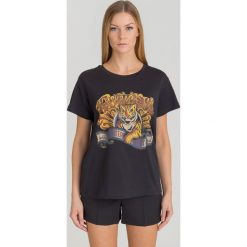 CZARNY T-SHIRT TWINSET. Czarne t-shirty damskie Twinset, s, z nadrukiem, z bawełny, z okrągłym kołnierzem. Za 204,50 zł.