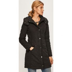Desigual - Kurtka. Czarne kurtki damskie Desigual, bez wzorów, z poliesteru, długie, z kapturem. W wyprzedaży za 399,90 zł.