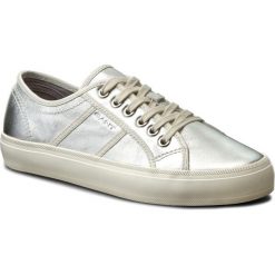 Tenisówki GANT - Zoe 14531890 Silver G80. Szare półbuty damskie GANT, na co dzień, bez wzorów, ze skóry, bez obcasa, na płaskiej podeszwie, bez zapięcia. W wyprzedaży za 279,00 zł.