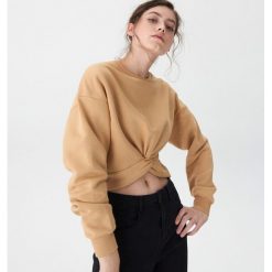 Bluza z ozdobnym węzłem - Kremowy. Białe bluzy damskie House, s, bez wzorów, bez rękawów, bez kaptura. Za 59,99 zł.