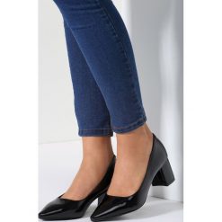 Buty ślubne damskie: Czarne Czółenka Ladybird