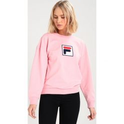 Bluzy rozpinane damskie: Fila ERIKA CREW Bluza coral blush