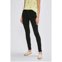 G-Star Raw - Jeansy. Czarne jeansy damskie G-Star RAW, bez wzorów, z elastanu. W wyprzedaży za 339,90 zł.