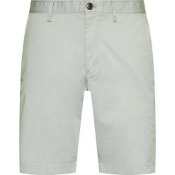 Szorty materiałowe MICHAEL Michael Kors CS03CSK4JJ. Szare spodenki i szorty męskie MICHAEL Michael Kors, m, bez wzorów, z elastanu. Za 339,00 zł.