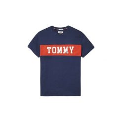 T-shirty z krótkim rękawem Tommy Jeans DM0DM04534 PANEL LOGO. Czarne t-shirty męskie Tommy Jeans, s, bez wzorów, z jeansu, bez kołnierzyka, krótkie. Za 131,30 zł.