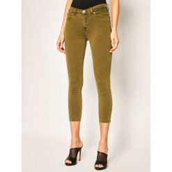 Jeansy Skinny Fit Tommy Jeans DW0DW07498. Zielone jeansy damskie Tommy Jeans, bez wzorów, z jeansu. W wyprzedaży za 239,00 zł.