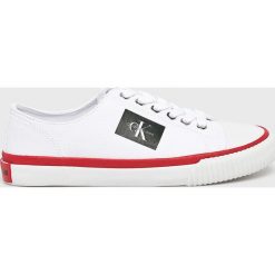 Calvin Klein Jeans - Tenisówki. Białe trampki i tenisówki damskie marki Calvin Klein Jeans, z jeansu, na sznurówki. Za 419,90 zł.