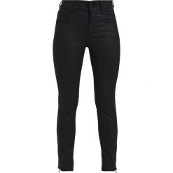 Sisley TROUSERS Jeansy Slim Fit black. Czarne jeansy damskie relaxed fit marki Sisley. W wyprzedaży za 351,20 zł.