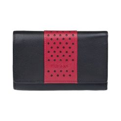 Lagen Portfel Skórzany Panie Black / Red v16. Czerwone portfele damskie marki Lagen, bez wzorów, ze skóry. W wyprzedaży za 171,00 zł.