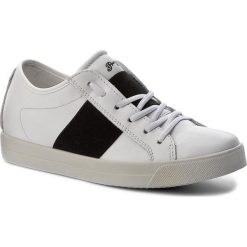 Sneakersy PRIMIGI - 7579200 D Bianco. Białe półbuty dziewczęce marki Primigi, bez zapięcia. W wyprzedaży za 219,00 zł.