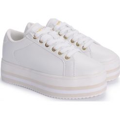 Gas Sneakersy "Bessy". Trampki i tenisówki damskie Gas, bez wzorów, ze skóry, bez zapięcia. Za 259,00 zł.