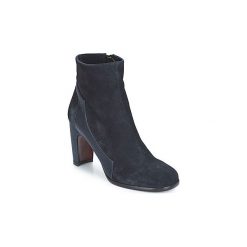 Botki Chie Mihara -. Czarne botki damskie marki Chie Mihara, bez obcasa, bez zapięcia. Za 1159,20 zł.