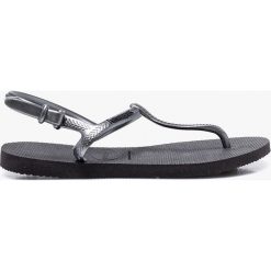Havaianas - Sandały. Czarne klapki damskie Havaianas, bez wzorów, z gumy, bez obcasa, na obcasie. W wyprzedaży za 69,90 zł.