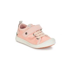 Buty Dziecko Kickers ZHOU. Różowe trampki dziewczęce Kickers, bez wzorów, bez zapięcia. Za 175,20 zł.