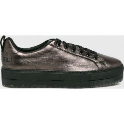 Diesel - Buty. Szare buty sportowe damskie Diesel, z materiału. W wyprzedaży za 639,90 zł.