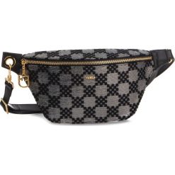 Saszetka nerka FURLA - Fortezza 1007143 E EU99 O05 Color Silver/Onyx. Szare saszetki damskie Furla, bez wzorów, ze skóry, młodzieżowe, bez dodatków. Za 850,00 zł.