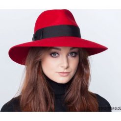 Kapelusz fedora ALEXIS. Czarne kapelusze damskie Pakamera, bez wzorów, z wełny. Za 165,00 zł.