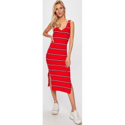 Tommy Jeans - Sukienka. Czerwone sukienki damskie Tommy Jeans, na co dzień, s, bez wzorów, z elastanu, casualowe, bez kołnierzyka, bez rękawów, proste. Za 499,90 zł.