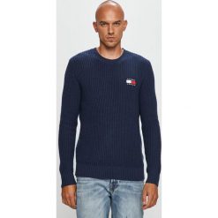 Tommy Jeans - Sweter. Niebieskie swetry męskie Tommy Jeans, s, z aplikacjami, z bawełny, z okrągłym kołnierzem, bez kaptura. Za 449,90 zł.