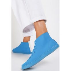 Niebieskie Trampki Burton. Niebieskie trampki i tenisówki damskie Renee, bez wzorów, bez zapięcia. Za 49,99 zł.