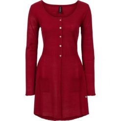 Długi sweter rozpinany bonprix ciemnoczerwony. Czerwone kardigany damskie bonprix, z dzianiny. Za 59,99 zł.