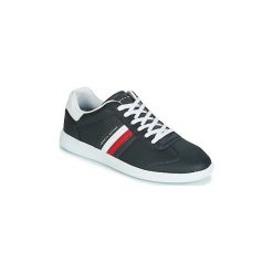 Buty Tommy Hilfiger DANNY 13A. Niebieskie trampki męskie TOMMY HILFIGER, bez wzorów, bez zapięcia. Za 439,00 zł.