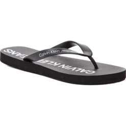 Japonki CALVIN KLEIN JEANS - Errol Jelly S0604 Black. Czarne klapki męskie Calvin Klein Jeans, bez wzorów, z jeansu. W wyprzedaży za 139,00 zł.