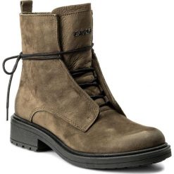 Botki CARINII - B4030 I43-000-POL-C48. Zielone buty zimowe damskie marki Carinii, z nubiku, na obcasie. W wyprzedaży za 289,00 zł.