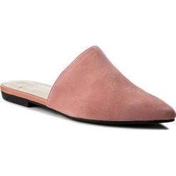 Klapki VAGABOND - Katlin 4312-240-58 Rose Pink. Różowe klapki damskie marki Vagabond, bez wzorów, ze skóry, bez obcasa, na obcasie. W wyprzedaży za 219,00 zł.