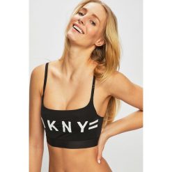 Dkny - Biustonosz. Czarne biustonosze sportowe damskie DKNY, s, z nadrukiem, z elastanu. W wyprzedaży za 149,90 zł.