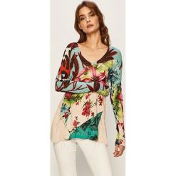 Desigual - Sweter. Swetry damskie Desigual, s, bez wzorów, z poliesteru, bez rękawów, bez kaptura. Za 349,90 zł.