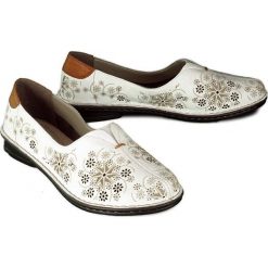 RIEKER 48456-80 weiss, półbuty damskie. Półbuty damskie Rieker, bez wzorów, z gumy, bez obcasa, bez zapięcia. Za 249,90 zł.