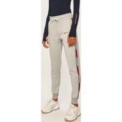 Tommy Sport - Spodnie. Szare spodnie damskie Tommy Sport, s, z elastanu. W wyprzedaży za 299,90 zł.