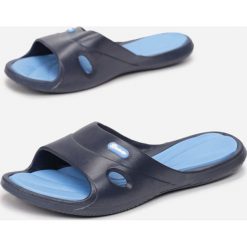 Granatowo-Niebieskie Klapki Olelira. Niebieskie klapki damskie Born2be, bez wzorów, bez obcasa. W wyprzedaży za 24,99 zł.