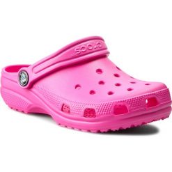 Klapki CROCS - Classic Kids 10006 Neon Magenta. Różowe sandały dziewczęce Crocs, z tworzywa sztucznego, bez zapięcia. W wyprzedaży za 69,00 zł.