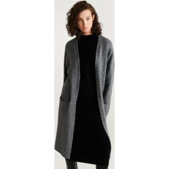 Mango - Kardigan Storm. Brązowe swetry damskie Mango, s, bez wzorów, z elastanu. W wyprzedaży za 59,90 zł.