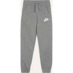 Nike Kids - Spodnie dziecięce 122-170 cm. Niebieskie dresy chłopięce Nike Kids, bez wzorów, z bawełny. Za 119,90 zł.